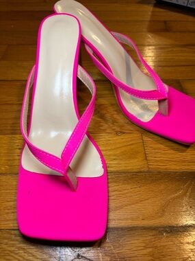 SHEIN Neon Pink Square-Toe Flip Slide Heels